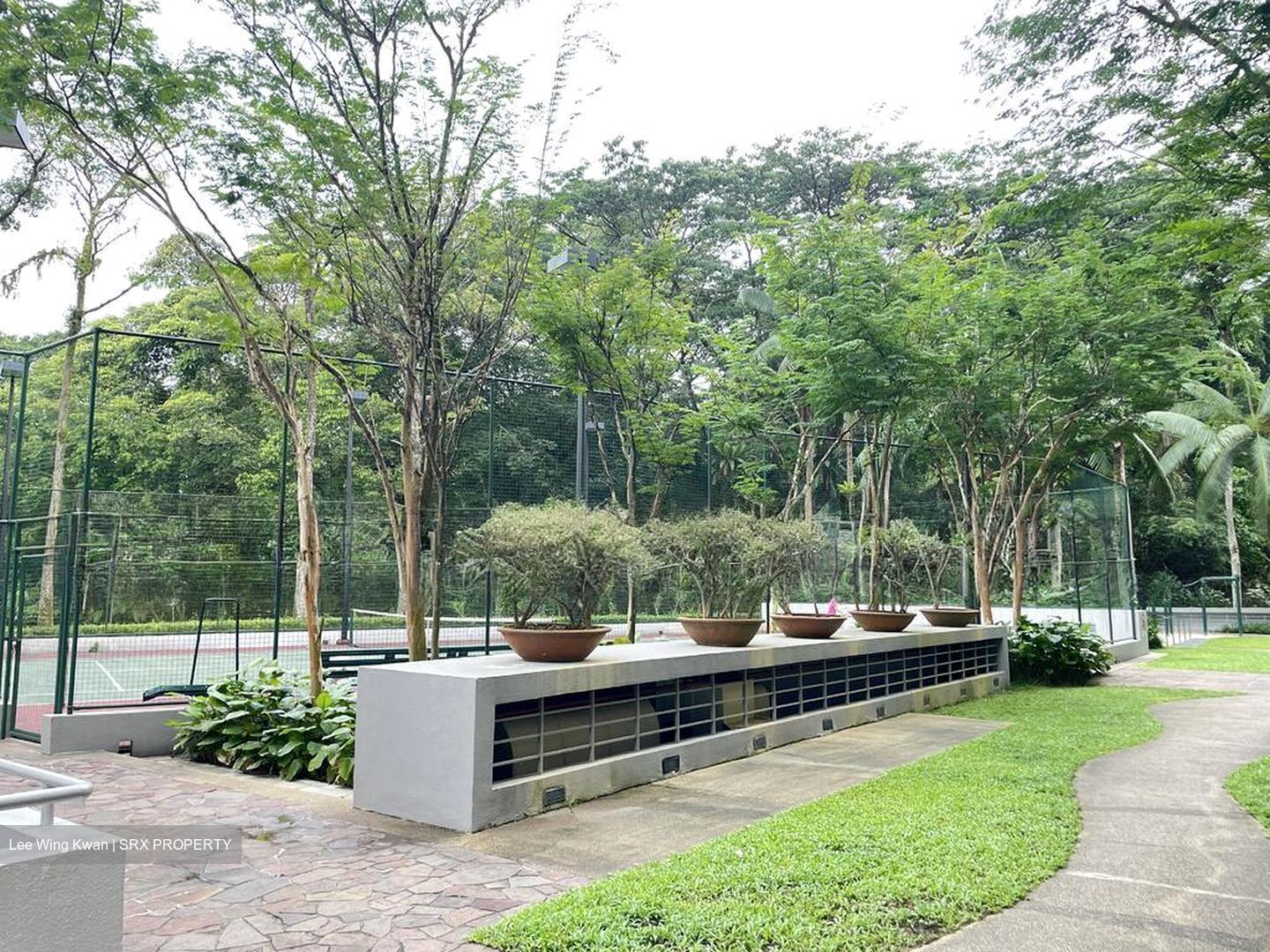 Hilltop Grove (D23), Condominium #583850411